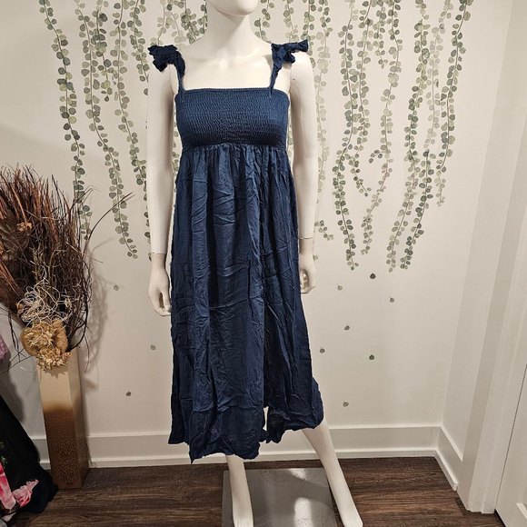 NWOT Women's Boho Me Smocked Midi Dress XS Navy Rayon - Picture 2 of 10